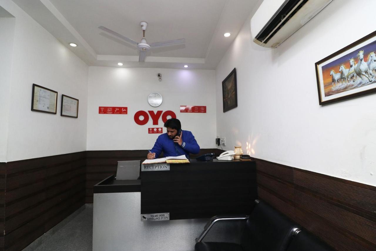 Oyo 18753 Hotel Glance Inn Nové Dillí Exteriér fotografie