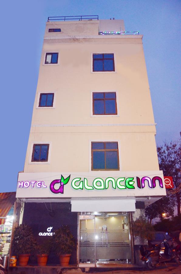Oyo 18753 Hotel Glance Inn Nové Dillí Exteriér fotografie